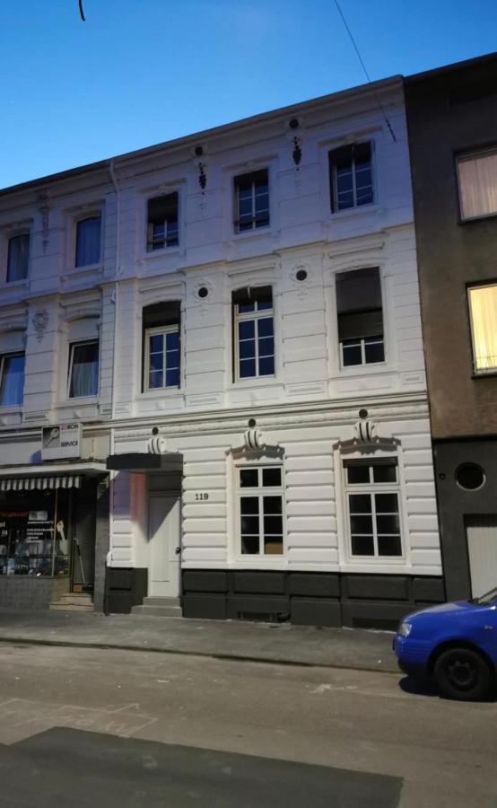 Traumhaftes 1-Zi Apartment Mit Gartennutzung Naehe Krefeld Hbf Bagian luar foto